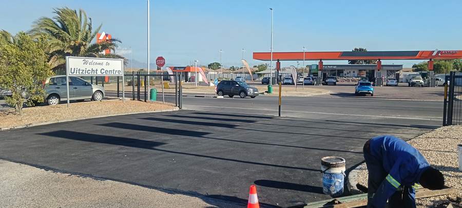 New tar entrance and speed humps at a shopping centre