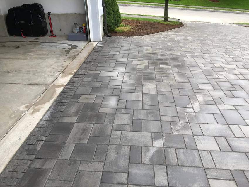 Interlocking paver driveway in mixed grey tones