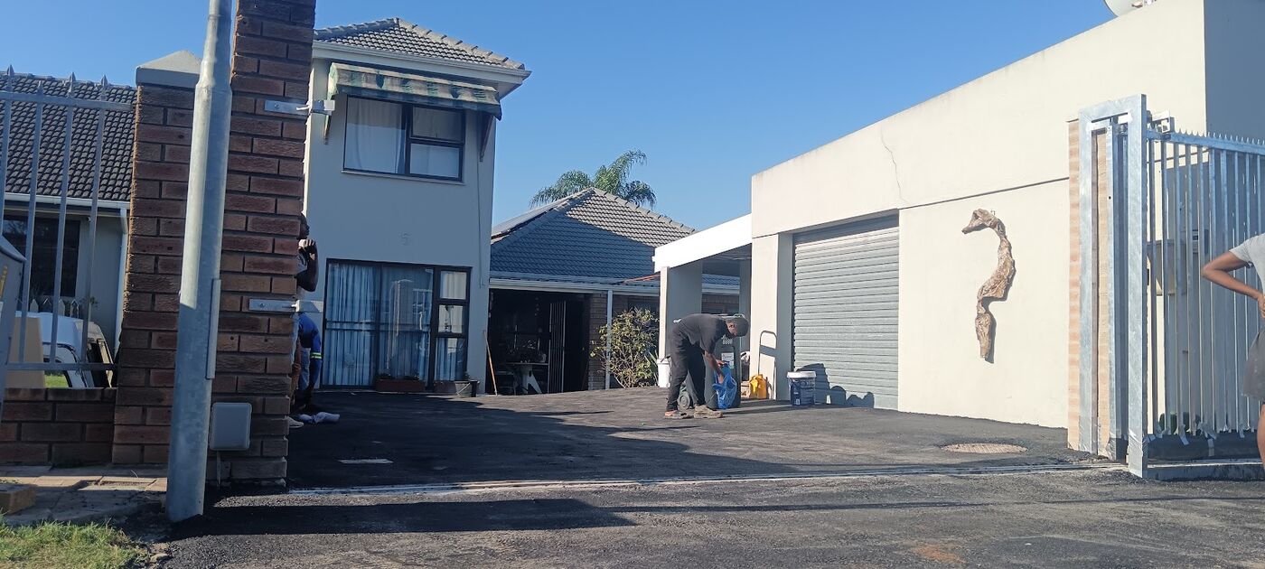 Completed residential tar driveway